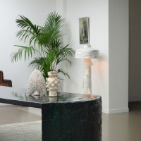 <a href="https://www.galeriegosserez.com/artistes/salomon-celine.html">Céline Salomon</a> - Manitari - Sculpture Lumineuse